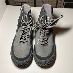 NWOB, Hybrid Green Label shoes, size 12, never worn, black w/ gray accent